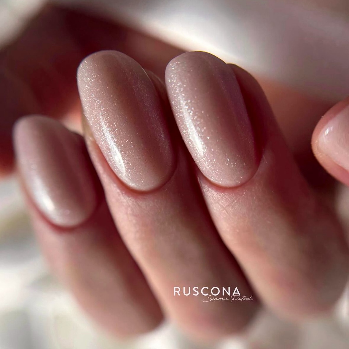 Ratschlge zum Thema Gel-Nagel-Allergie | RUSCONA