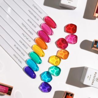 Der große COMEBACK GLASS gellak ist da! 🤩💛💛💛 Sie sind vor einiger Zeit aus unserem Programm verschwunden und ihr habt sie...